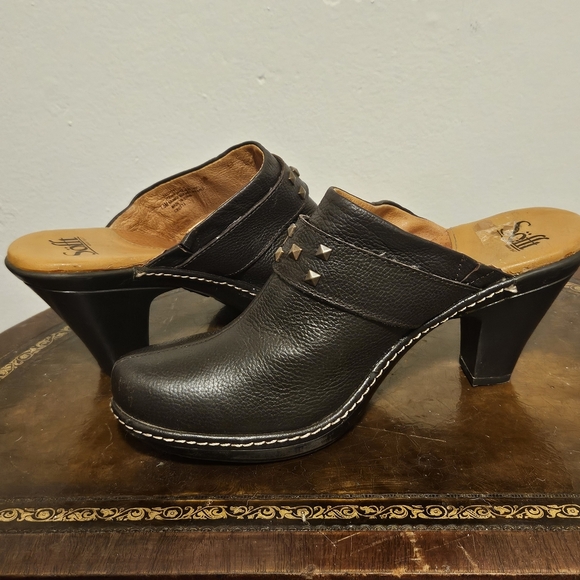 Sofft brown stud leather upper clog mule 7.5 slip on with buckle - Picture 5 of 9